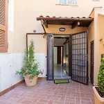 Casa Gianni 5 Stelle Apartment With Garden