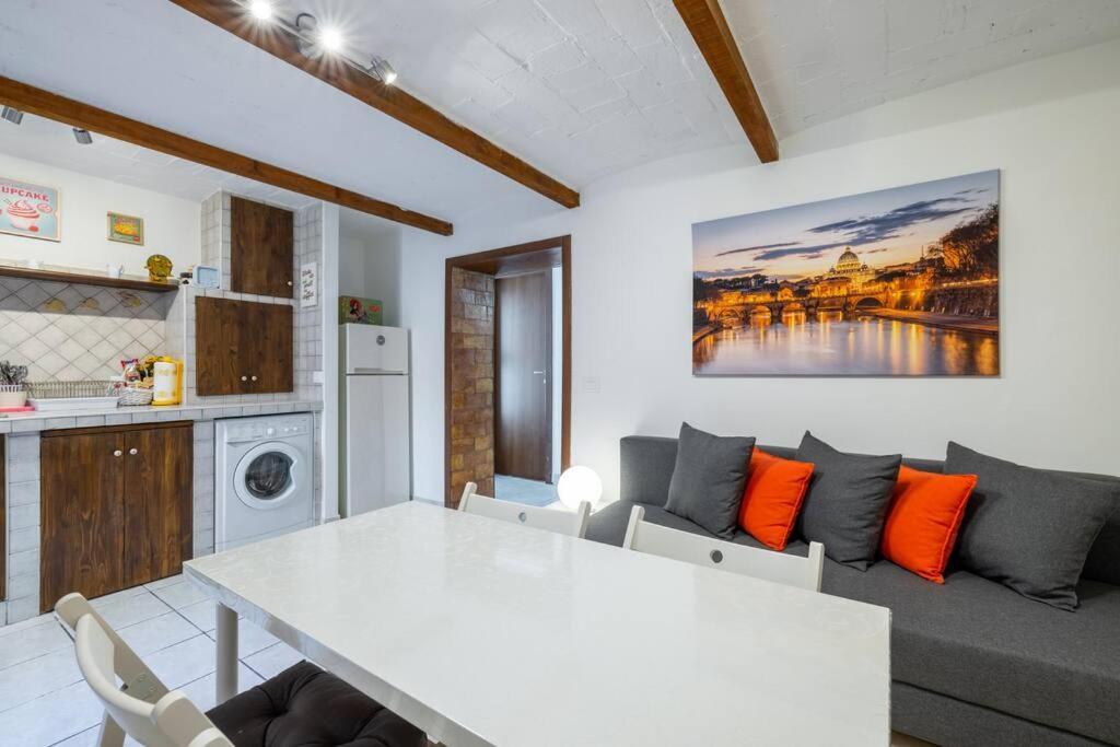 Apartment Casa Gianni 5 Stelle With Garden Rom